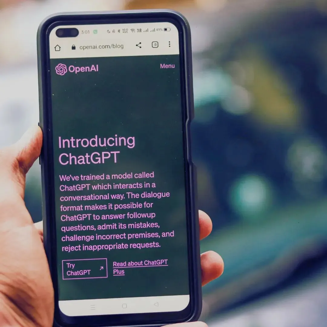Phone showing an AI assistant answering a question