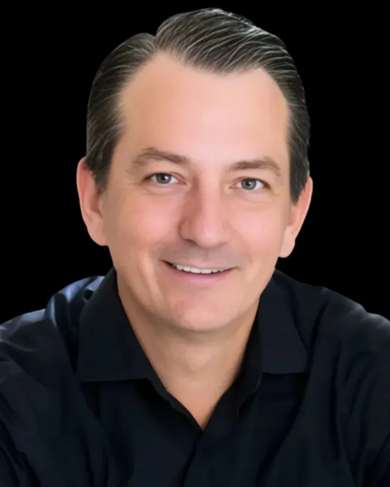 Patrick Hounsell headshot